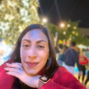 Meet your Posher, Oriana